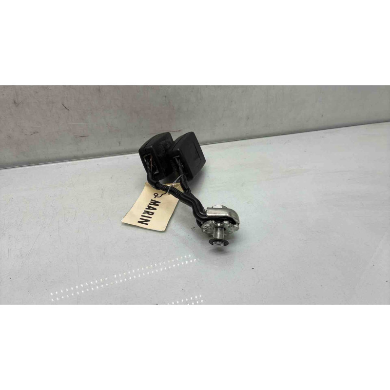 Attache ceinture arriere gauche VOLKSWAGEN POLO 4 Photo n°1