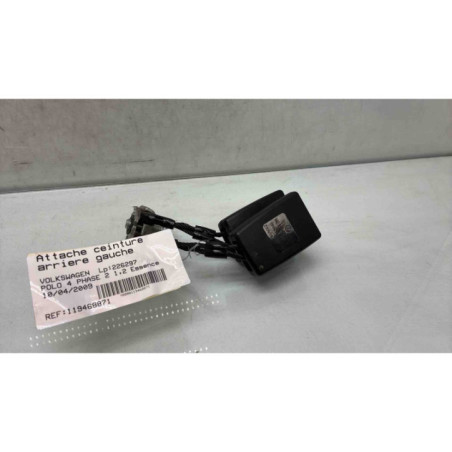 Attache ceinture arriere gauche VOLKSWAGEN POLO 4