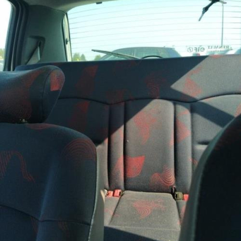 Serrure arriere gauche RENAULT CLIO 2 Photo n°9
