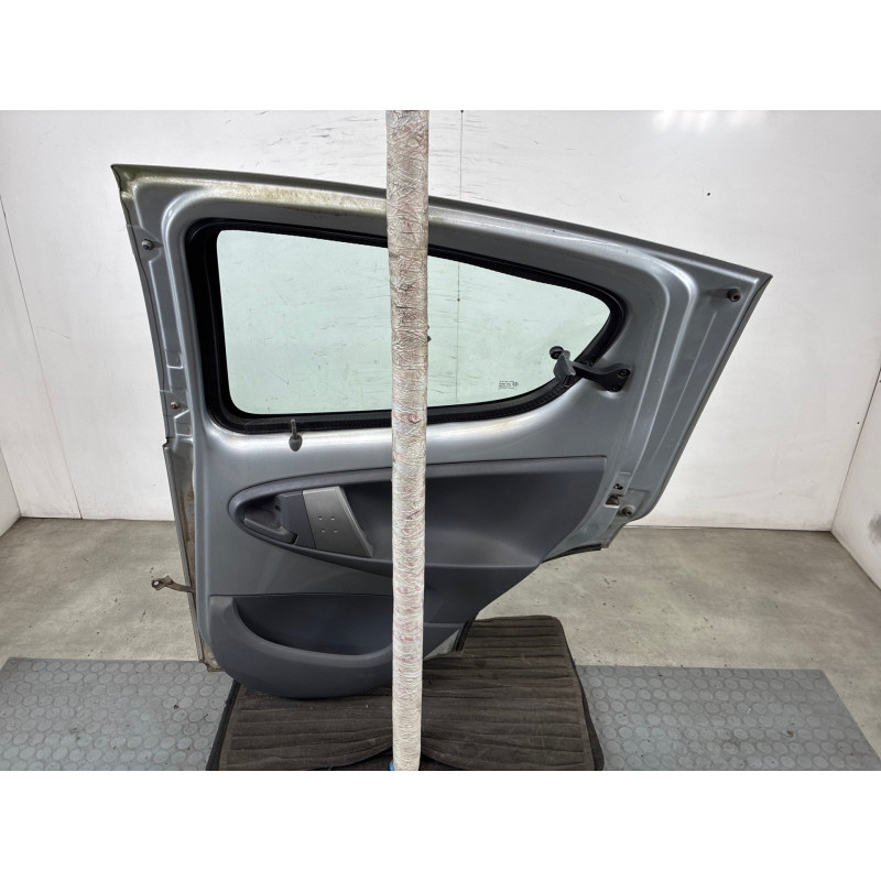 Porte arriere droit PEUGEOT 107 Photo n°1