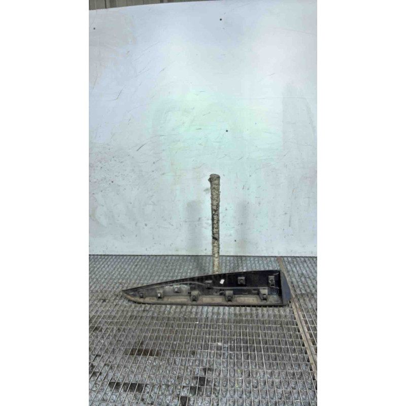 Baguette de porte arriere gauche  RENAULT CLIO 4 Photo n°2