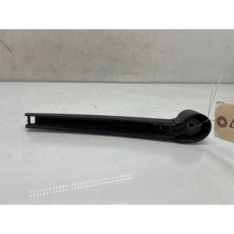 Bras essuie glace arriere VOLKSWAGEN PASSAT 5 Photo n°2
