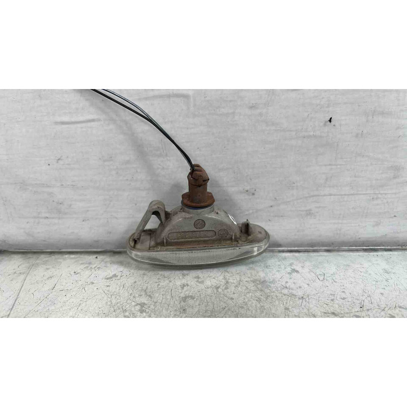 Repetiteur clignotant avant gauche (Feux) FIAT GRANDE PUNTO Photo n°2