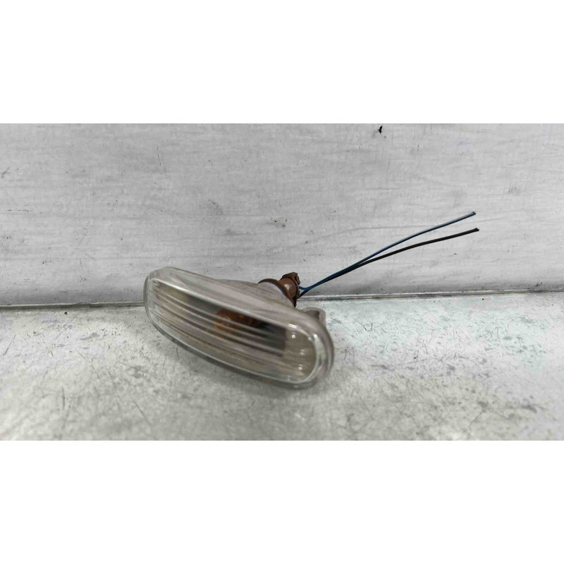 Repetiteur clignotant avant gauche (Feux) FIAT GRANDE PUNTO Photo n°3