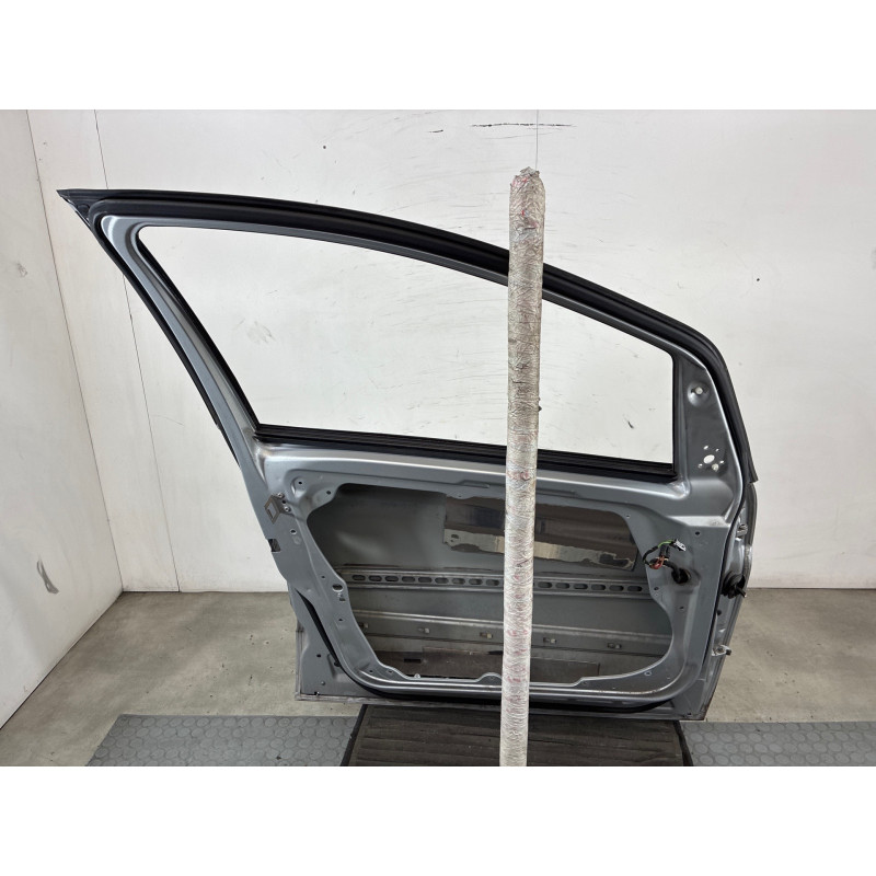 Porte avant gauche MERCEDES CLASSE B 245 Photo n°2