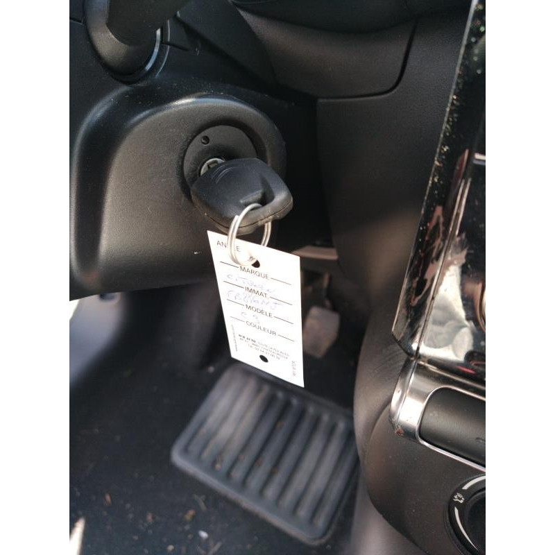 Vitre avant droit CITROEN C3 3 Photo n°9