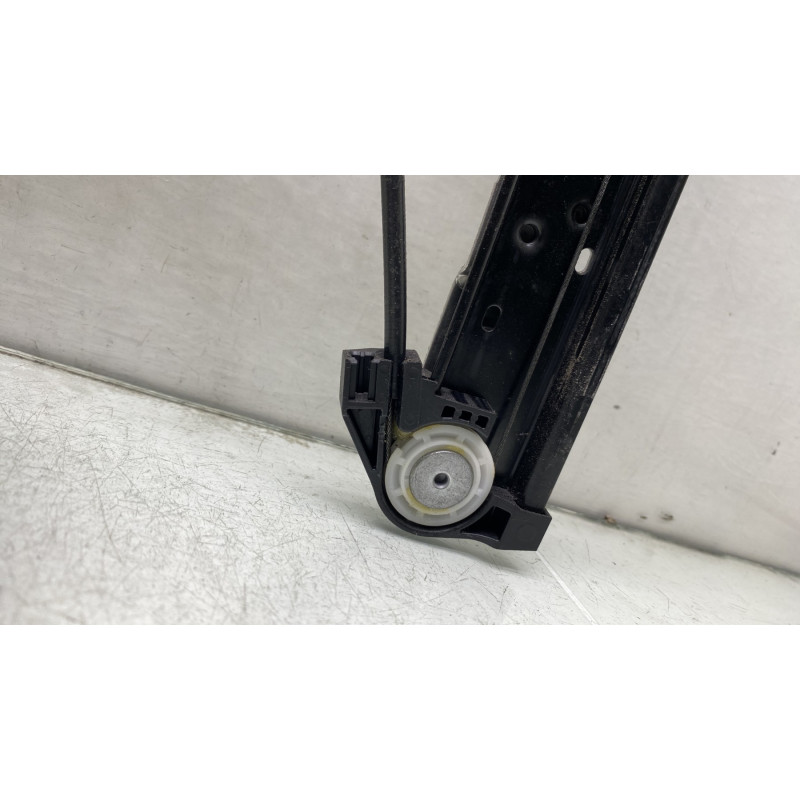 Leve vitre electrique avant gauche VOLKSWAGEN POLO 6 Photo n°3