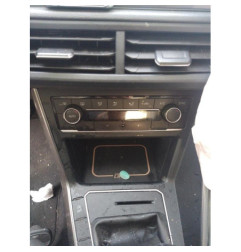 Leve vitre electrique avant gauche VOLKSWAGEN POLO 6