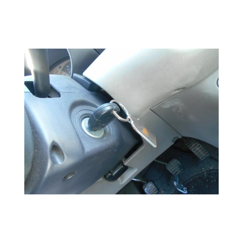Etrier avant gauche (freinage) NISSAN ALMERA TINO Photo n°10
