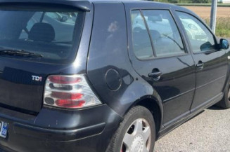 Serrure avant droit VOLKSWAGEN GOLF 4