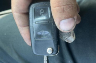 Serrure avant droit VOLKSWAGEN GOLF 4