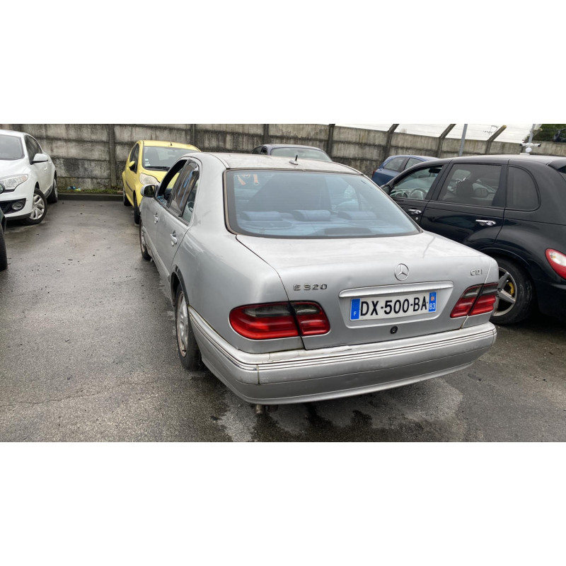 Jante MERCEDES CLASSE E 210 Photo n°8