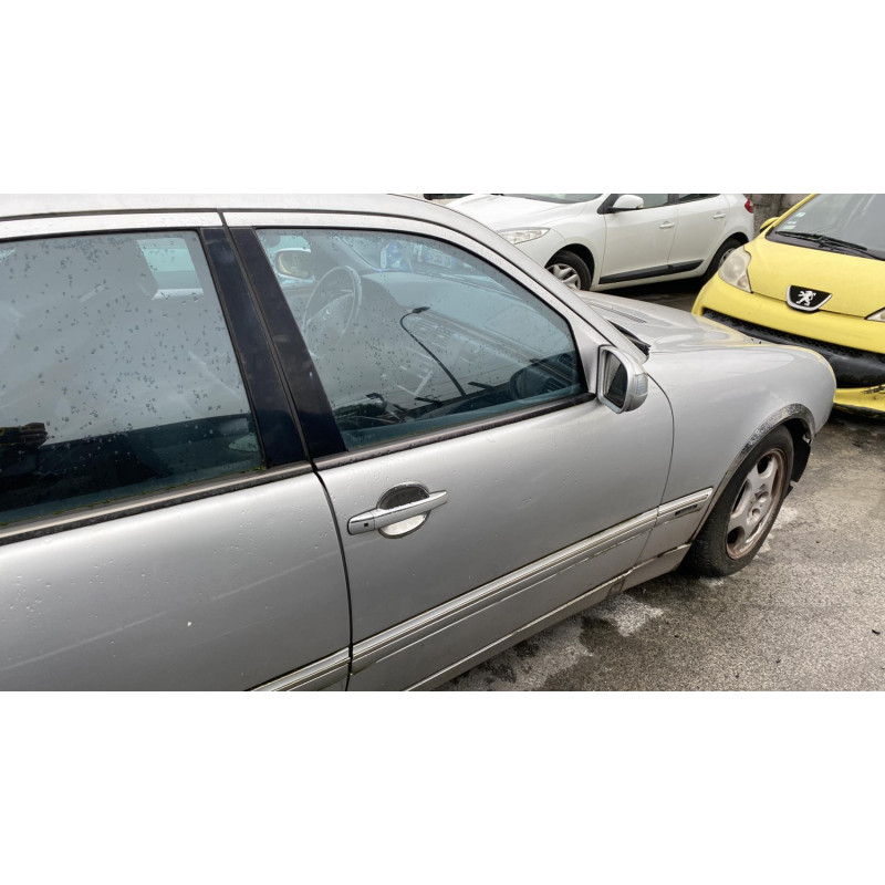 Jante MERCEDES CLASSE E 210 Photo n°17