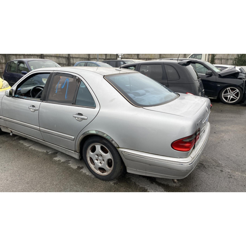 Jante MERCEDES CLASSE E 210 Photo n°18