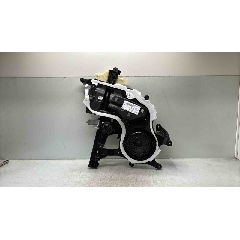 Leve vitre electrique avant gauche CITROEN BERLINGO 3 M Photo n°4