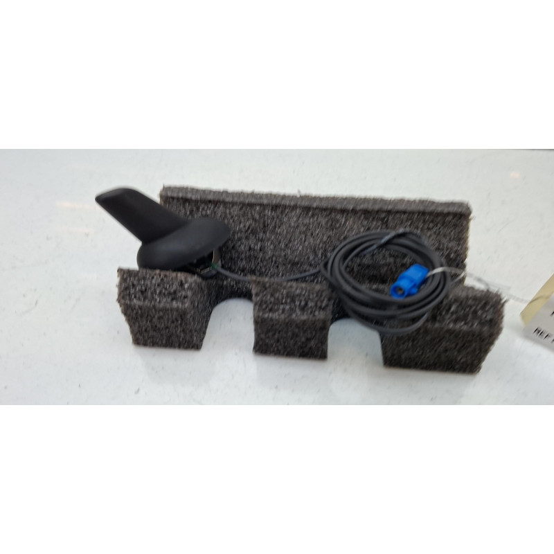 Antenne RENAULT LAGUNA 3 Photo n°4