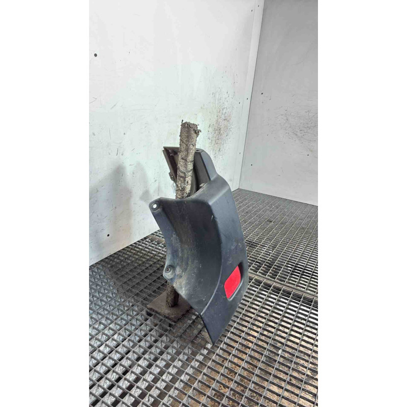 Crosse arriere droit RENAULT MASTER 3 Photo n°2