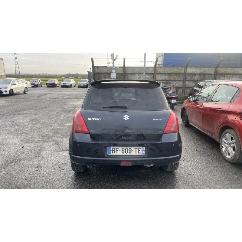 Serrure avant gauche SUZUKI SWIFT 3 Photo n°11