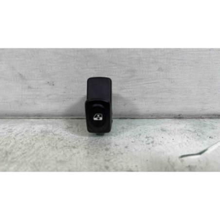 Interrupteur de leve vitre arriere droit DACIA DUSTER 1