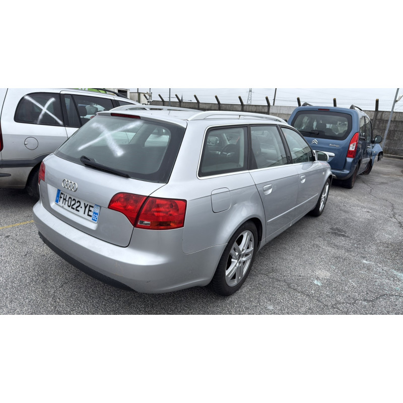 Feu arriere secondaire droit (feux) AUDI A4 2 Photo n°6