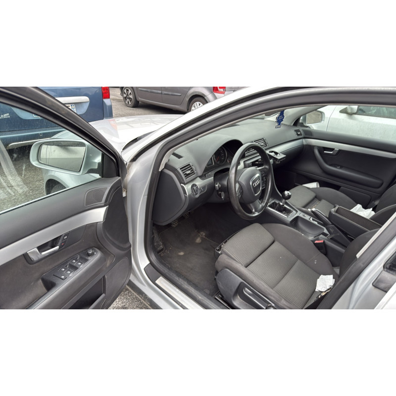 Feu arriere secondaire droit (feux) AUDI A4 2 Photo n°13