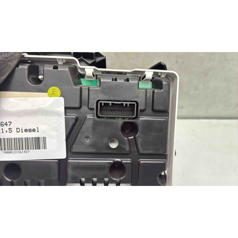 Compteur RENAULT CLIO 4 Photo n°1