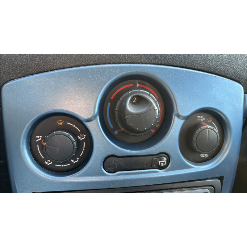 Anti brouillard gauche (feux) RENAULT CLIO 3 Photo n°12