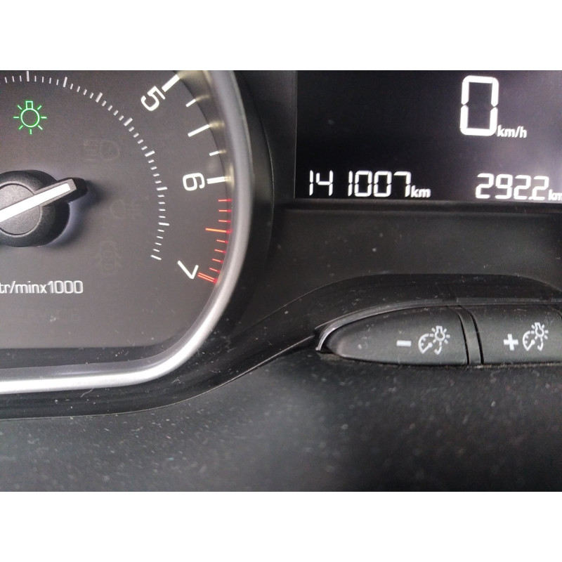 Boitier air bag PEUGEOT 208 1 Photo n°8