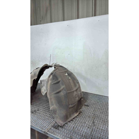Pare boue avant droit RENAULT SCENIC 3