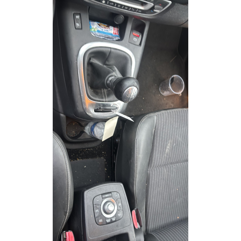 Pare boue avant gauche RENAULT SCENIC 3 Photo n°20