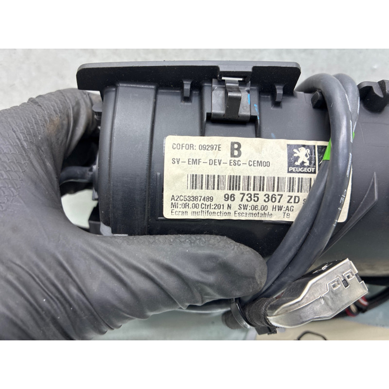 Ecran GPS PEUGEOT 5008 1 Photo n°4