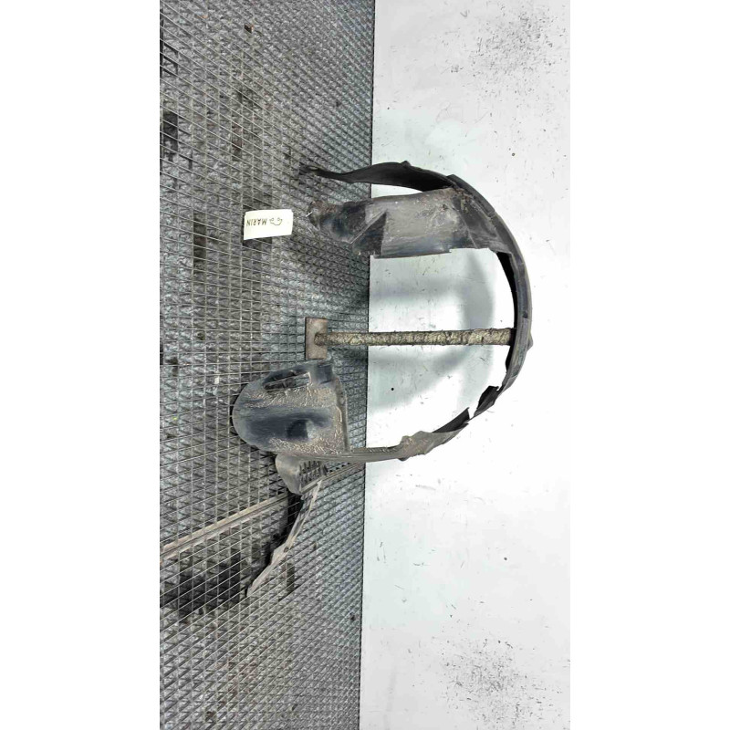 Pare boue avant gauche RENAULT CLIO 2 Photo n°4