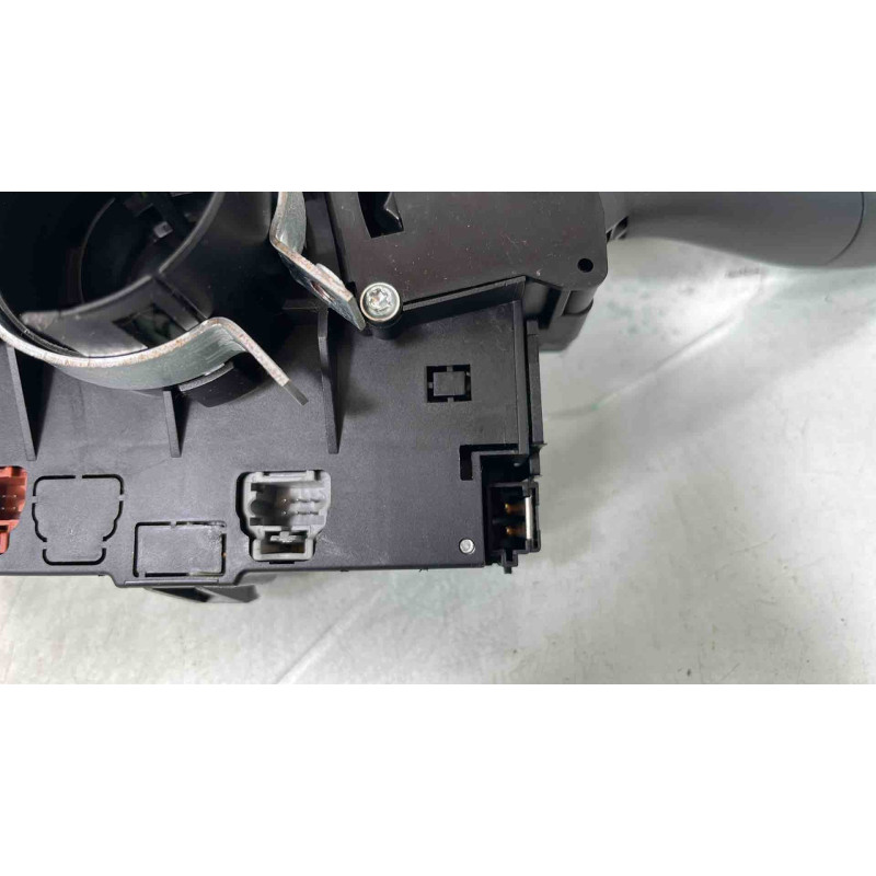 Com (Bloc Contacteur Tournant+Commodo Essuie Glace+Commodo Phare) CITROEN C3 1 Photo n°4