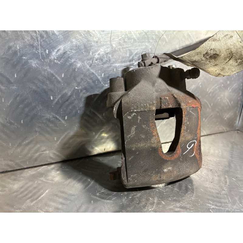 Etrier avant gauche (freinage) VOLKSWAGEN GOLF 5 Photo n°1