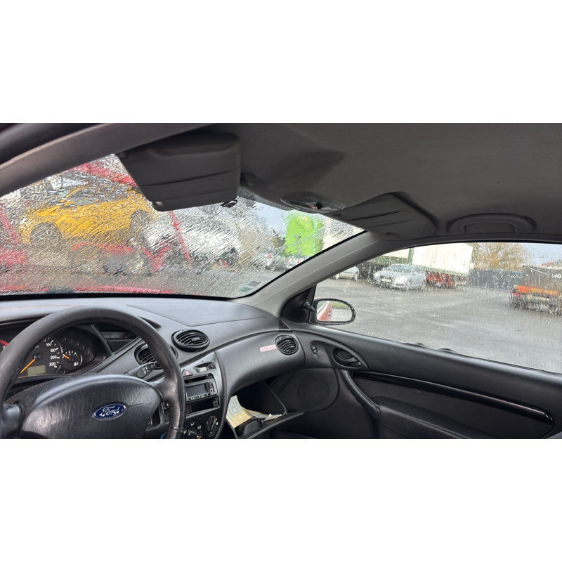 Vitre avant gauche FORD FOCUS 1 Photo n°16