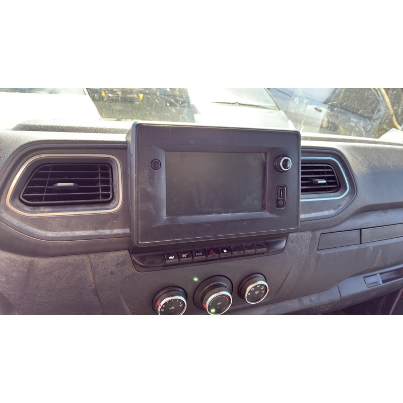 Vitre avant gauche RENAULT MASTER 3 Photo n°20