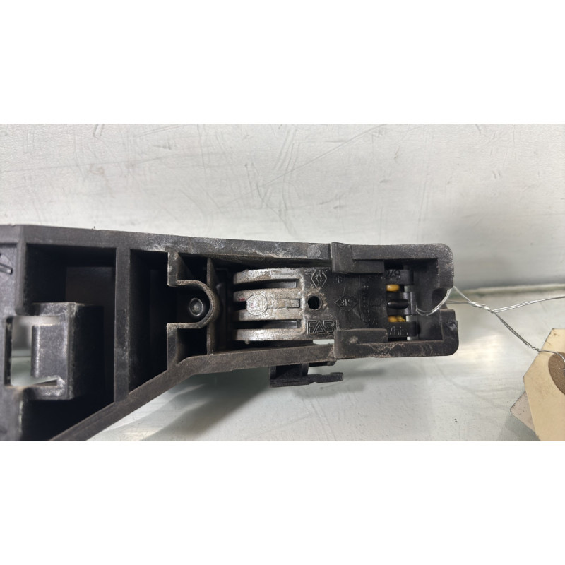 Poignee porte arriere gauche RENAULT CLIO 3 Photo n°4