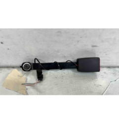 Attache ceinture avant gauche RENAULT CLIO 3