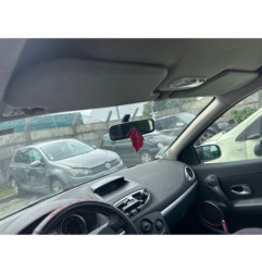 Attache ceinture avant gauche RENAULT CLIO 3