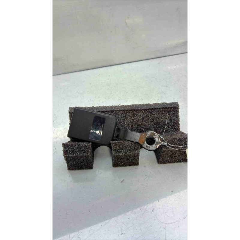 Attache ceinture centrale avant RENAULT MASTER 3 Photo n°5