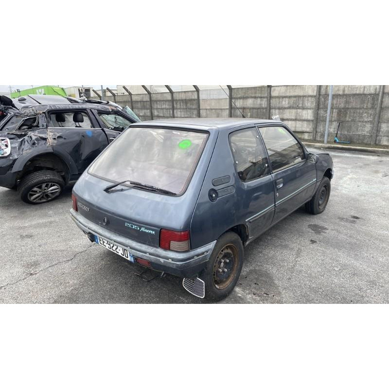 Pompe à vide PEUGEOT 205 Photo n°7