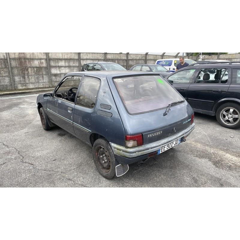 Pompe à vide PEUGEOT 205 Photo n°15