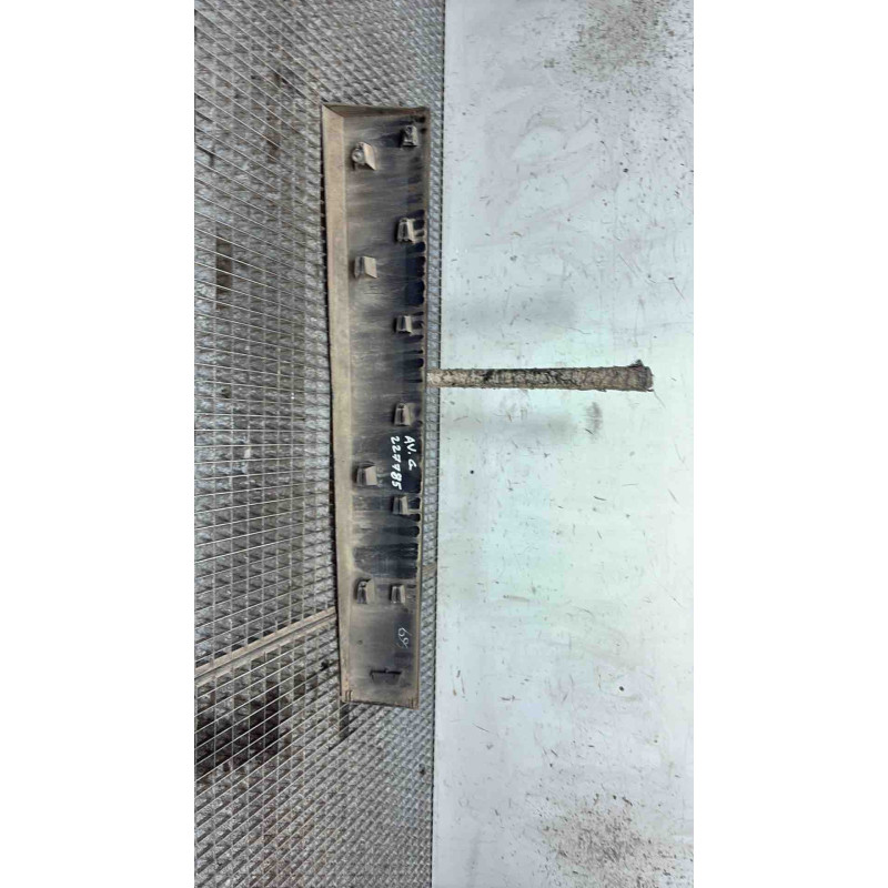 Baguette de porte avant gauche RENAULT SCENIC 3 Photo n°3
