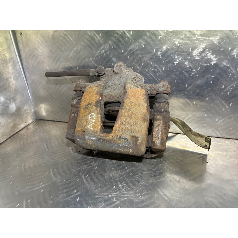 Etrier avant droit (freinage) OPEL CORSA D Photo n°1