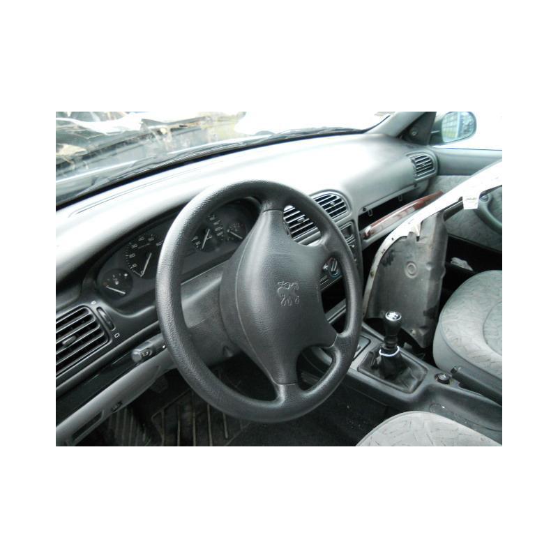 Etrier avant droit (freinage) PEUGEOT 406 Photo n°8