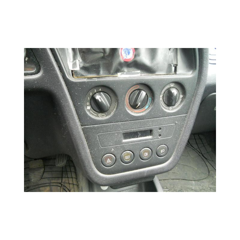Etrier avant droit (freinage) PEUGEOT 306 Photo n°9