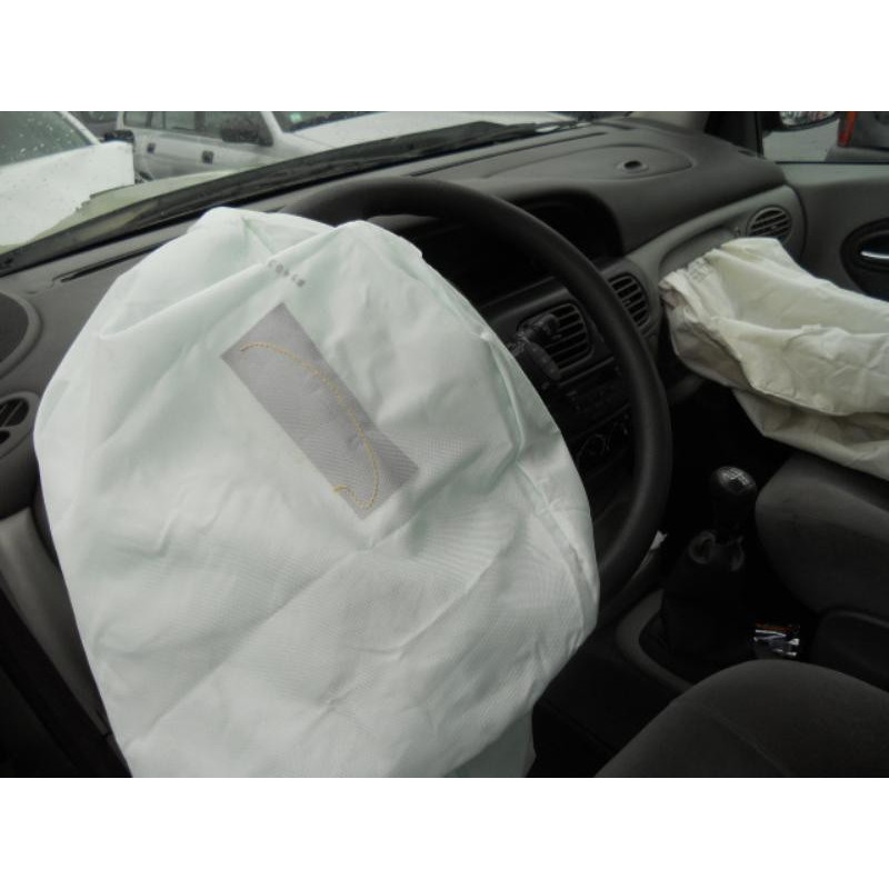 Etrier avant gauche (freinage) RENAULT SCENIC 1 Photo n°8