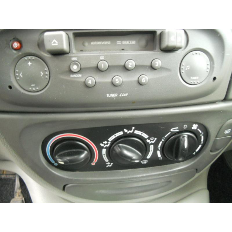 Etrier avant gauche (freinage) RENAULT SCENIC 1 Photo n°9