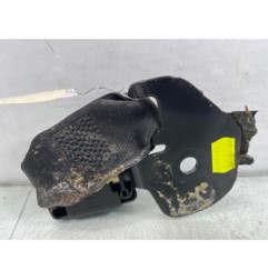 Attache ceinture arriere droit RENAULT CLIO 2