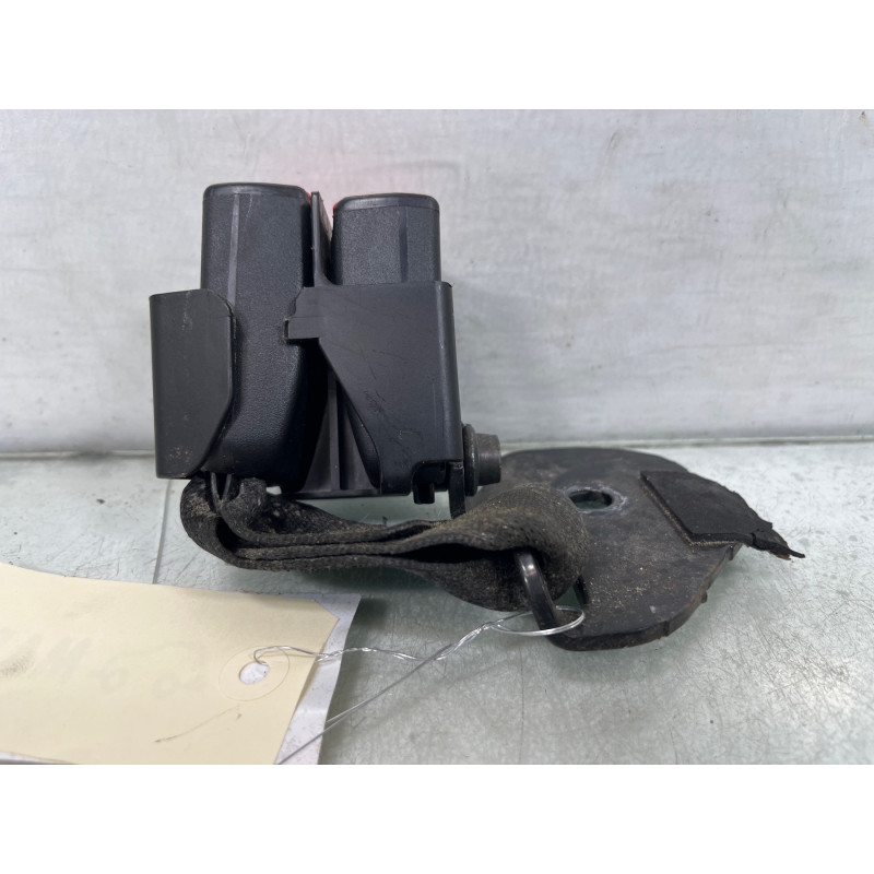 Attache ceinture arriere droit RENAULT CLIO 2 Photo n°3